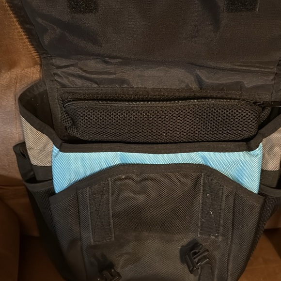 carrying case for console - Picture 3 of 4